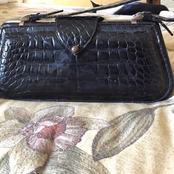 Vintage Faux Alligator Handbag - Picture 2 of 5